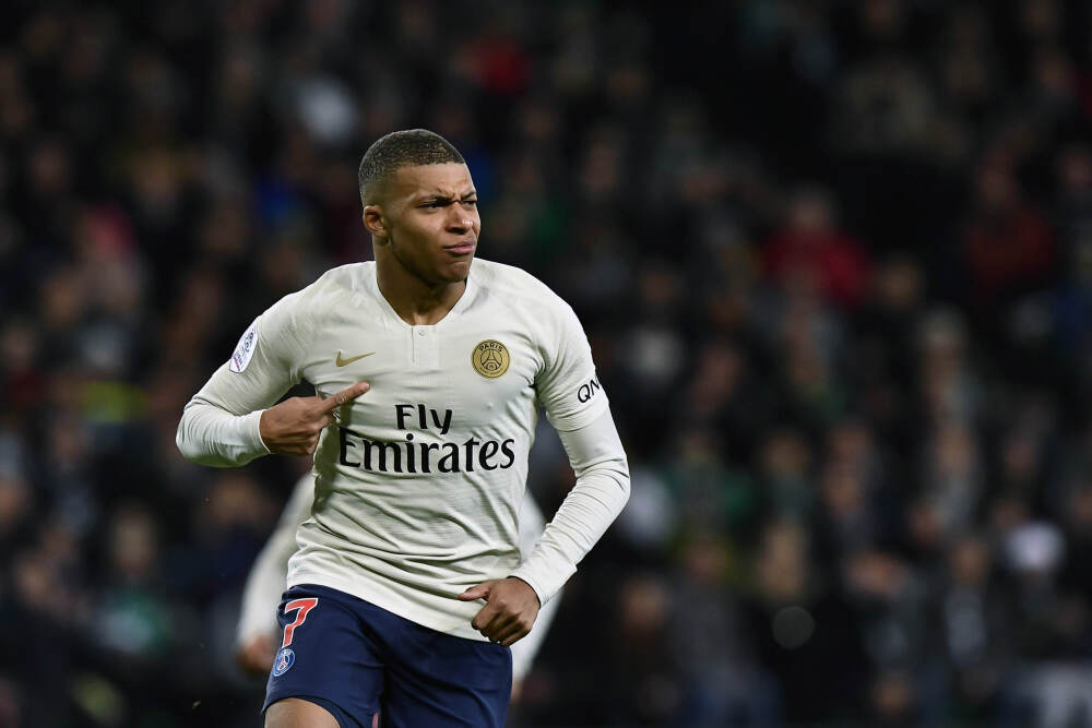 1月27日外盘头条：特朗普政府入股美国稀土公司 美能源行业遭受重创 天然气期货暴涨 微软发布最新AI芯片